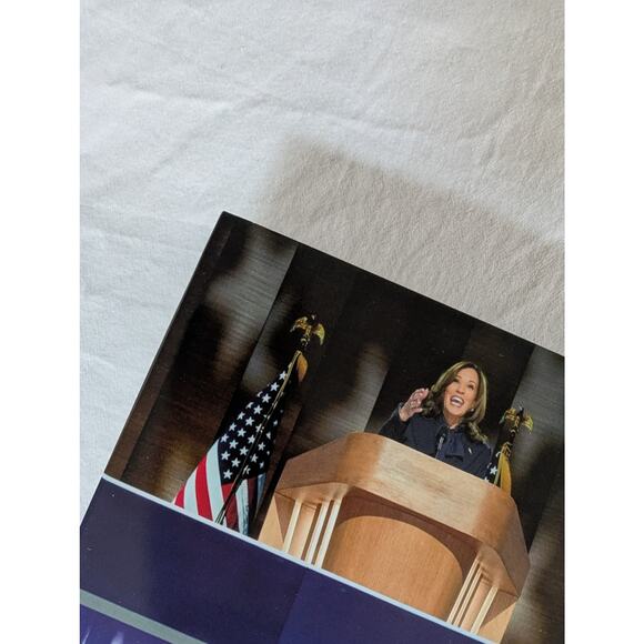 Kamala Harris SIGNED Book 107 Days Vice President FIRST EDITION Hardcover New - Picture 15 of 16